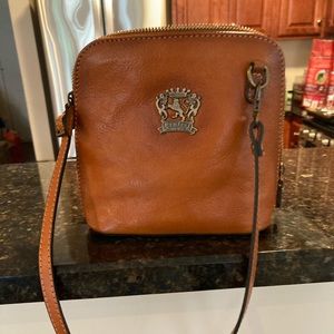 Small commuting crossbody bag